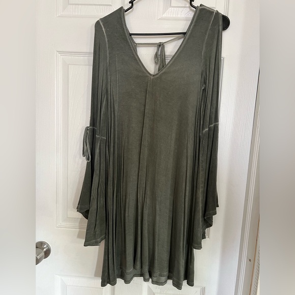 American Eagle Outfitters Dresses & Skirts - American Eagle dress size small